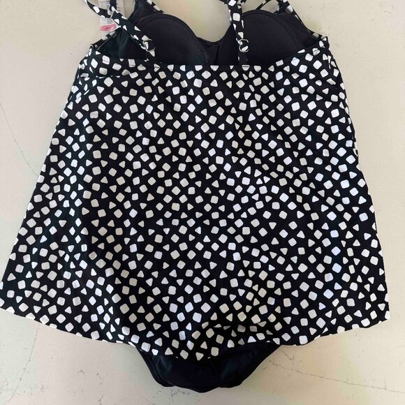 NWT Shape Solver by Penbrooke black/white Fauxkini One Piece Swimsuit Sz 12 - Picture 3 of 4